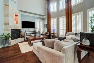 5312 Fayette St in Houston, TX - Building Photo - Building Photo