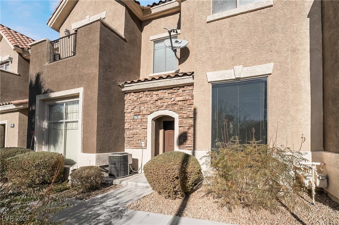 2791 Red Vista Ct in Henderson, NV - Foto de edificio