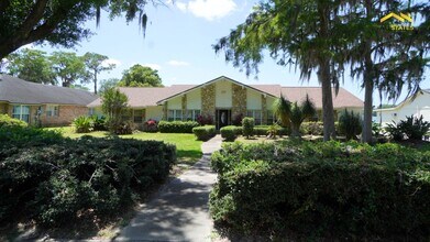 3826 N Lake Orlando Pkwy in Orlando, FL - Building Photo - Building Photo