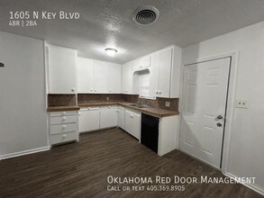 1605 N Key Blvd in Midwest City, OK - Building Photo - Building Photo