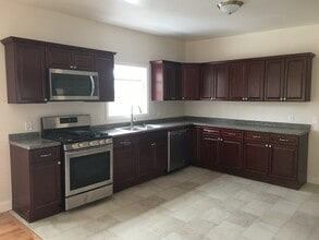 22 Gage St, Unit Unit 3 in Worcester, MA - Building Photo - Building Photo