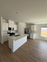 573 Arizona St in Farmington, AR - Building Photo - Building Photo