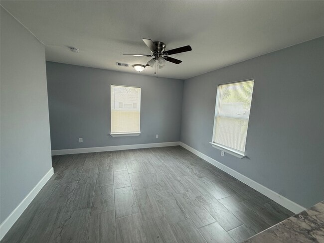 property at 1146 Majestic St