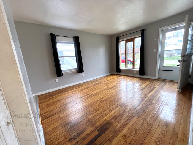 11220 Chapp Ave in Warren, MI - Building Photo - Building Photo