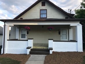 1110 Broad St, Unit 2 in Bristol, TN - Foto de edificio - Building Photo