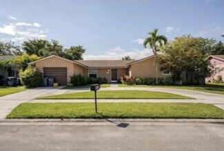 6528 Country Wood Way in Delray Beach, FL - Building Photo - Building Photo