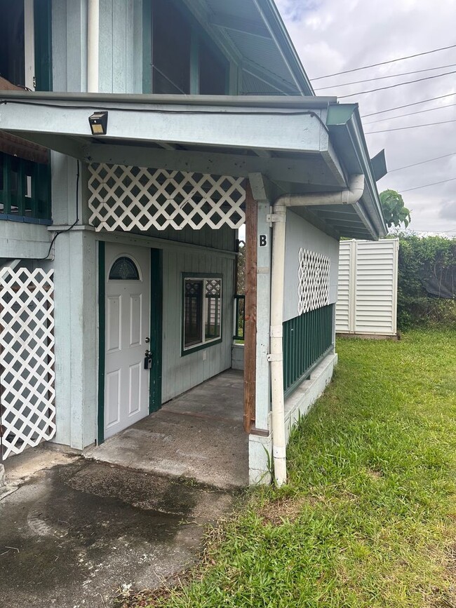 1521 Kinoole St in Hilo, HI - Building Photo - Building Photo