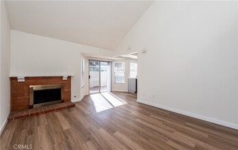 49 Summerstone in Irvine, CA - Building Photo - Building Photo