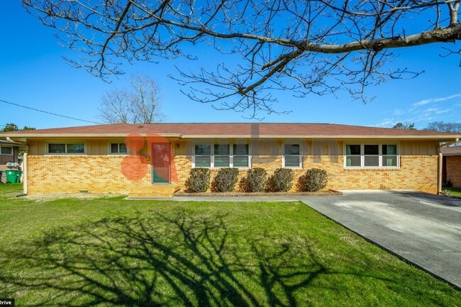 property at 6121 Sherwood Dr