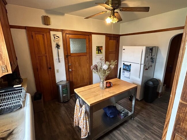 property at 1309 S 86th St