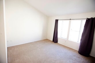 12926 Carmel Creek Rd, Unit 43 in San Diego, CA - Building Photo - Building Photo