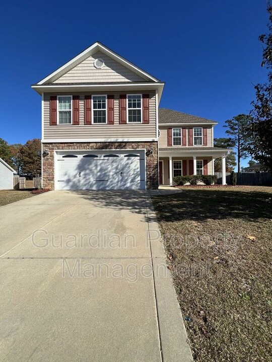 307 Mecklenburg Drive in Raeford, NC - Building Photo