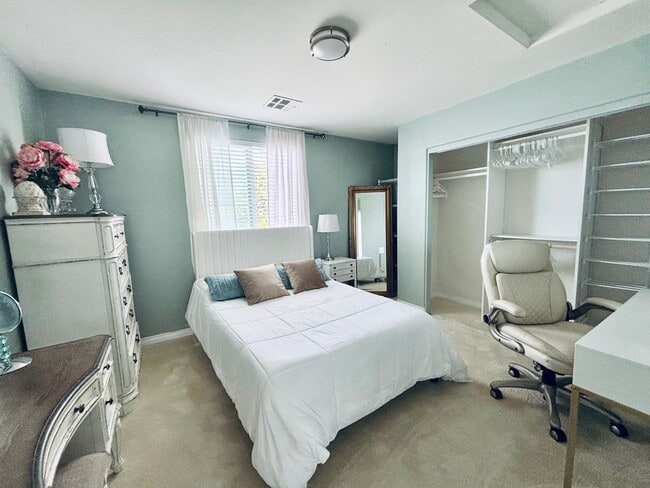 5130 Kesling St in San Diego, CA - Building Photo - Building Photo