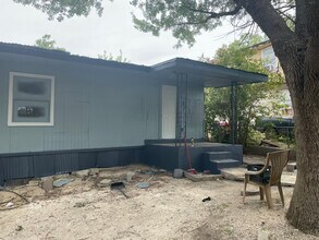 353 Rusch Ln in New Braunfels, TX - Building Photo - Building Photo