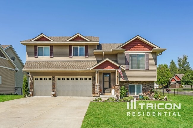 property at 17978 Nixon Ct NW