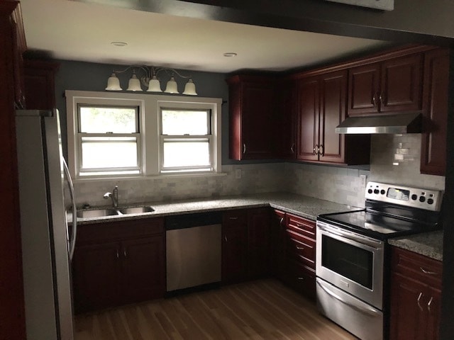 241 N 3rd St in Woodburn, OR - Building Photo - Building Photo