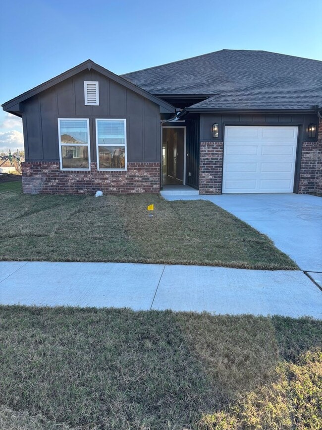 property at 14656 E 39th Pl S