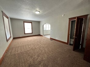 3320 Broadway in Fort Wayne, IN - Building Photo - Building Photo