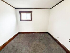 10110 Parkview Ave in Garfield Heights, OH - Building Photo - Building Photo