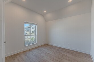 1151 Beals Crk St in Conroe, TX - Building Photo - Building Photo