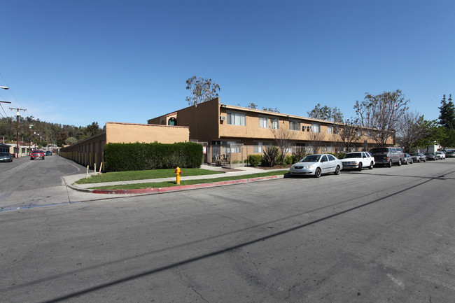 La Puente Garden in La Puente, CA - Foto de edificio - Building Photo