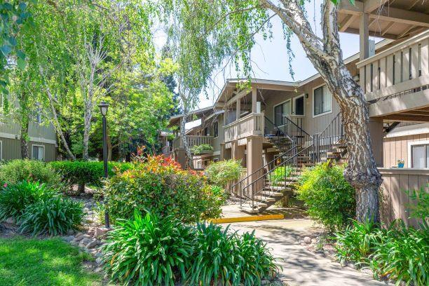 Bent Tree Apartments in Sacramento, CA - Building Photo