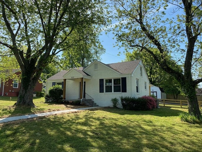 2100 Fremont Ave in Nashville, TN - Building Photo - Building Photo