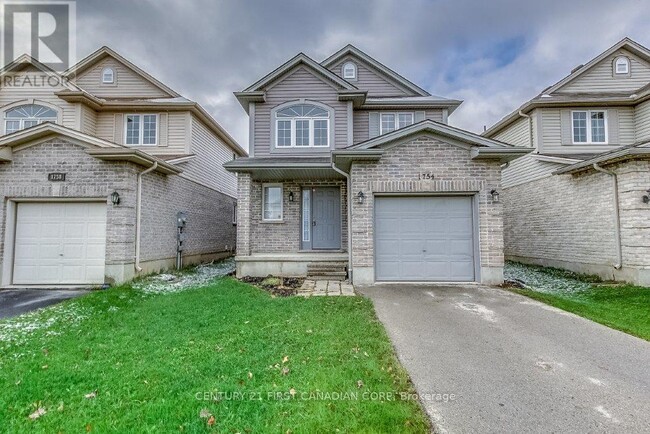 1754 Mickleborough Dr in London, ON - Building Photo - Building Photo