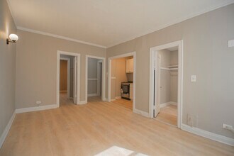 1414 W Pratt Blvd in Chicago, IL - Building Photo - Building Photo