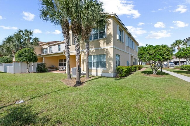 11936 Cypress Key Way in Royal Palm Beach, FL - Foto de edificio - Building Photo