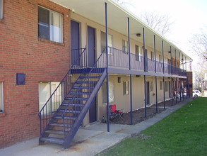 Victorian Village Apartments in Columbus, OH - Building Photo - Building Photo