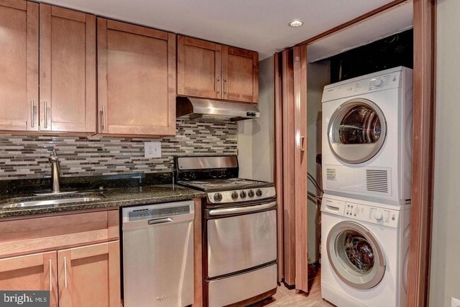 1739 19th St NW in Washington, DC - Building Photo - Building Photo