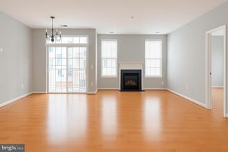 4191 Lochleven Tr in Fairfax, VA - Building Photo - Building Photo