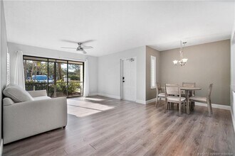 1935 SW Silver Pine Way in Palm City, FL - Building Photo - Building Photo