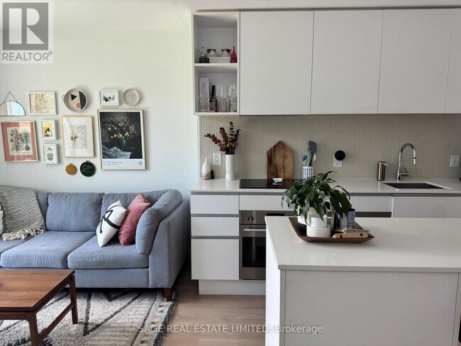 property at 377 Madison Ave