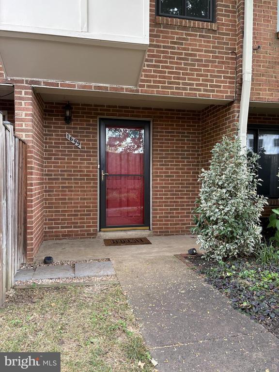 property at 1699 Kenwood Ave