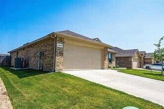 5344 Brahma Trail in Fort Worth, TX - Building Photo - Building Photo