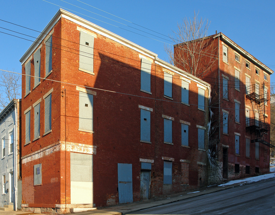 254 Mohawk St in Cincinnati, OH - Building Photo