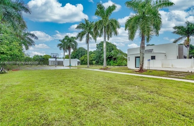14401 SW 63rd St in Southwest Ranches, FL - Building Photo - Building Photo