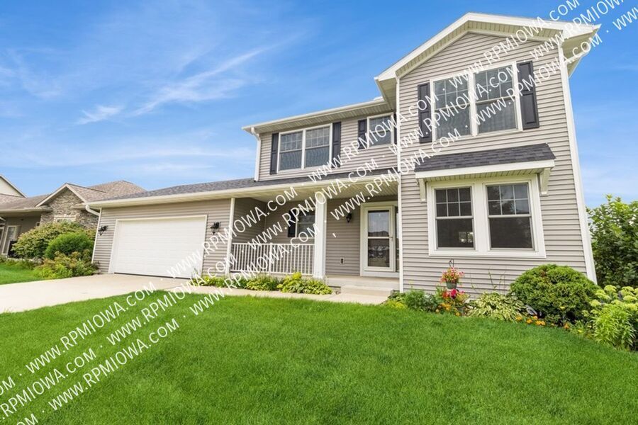 5402 Tabor Dr in Ames, IA - Foto de edificio