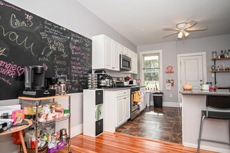 108 Hillside St, Unit 3 in Boston, MA - Building Photo - Building Photo