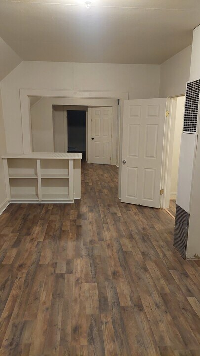 1512 Maple St, Unit UP in Everett, WA - Foto de edificio