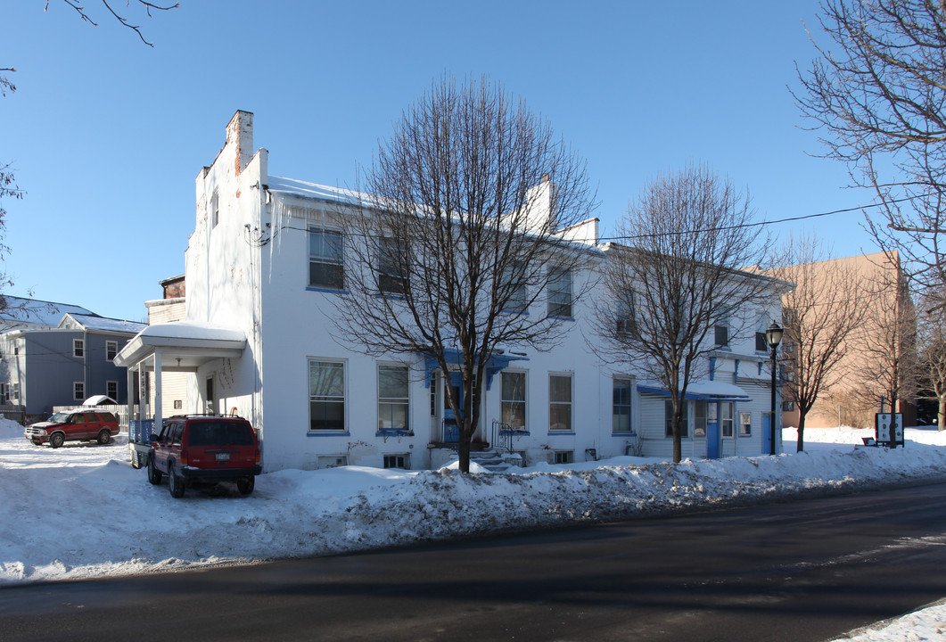 302 Canal St in Palmyra, NY - Building Photo