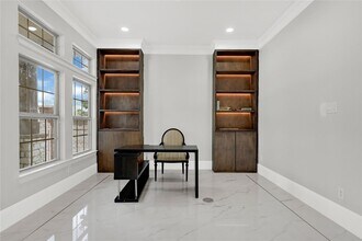 7034 Argonne Trl in Sugar Land, TX - Building Photo - Building Photo