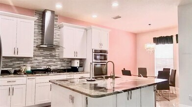10142 Silmarien St in Orlando, FL - Building Photo - Building Photo