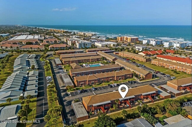 923 S Colonial Ct in Indian Harbour Beach, FL - Building Photo - Building Photo