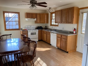 55 W Shore Dr in Exeter, RI - Building Photo - Building Photo