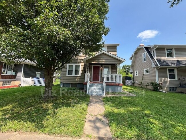 2556 Freeman Ave in Hamilton, OH - Building Photo - Building Photo