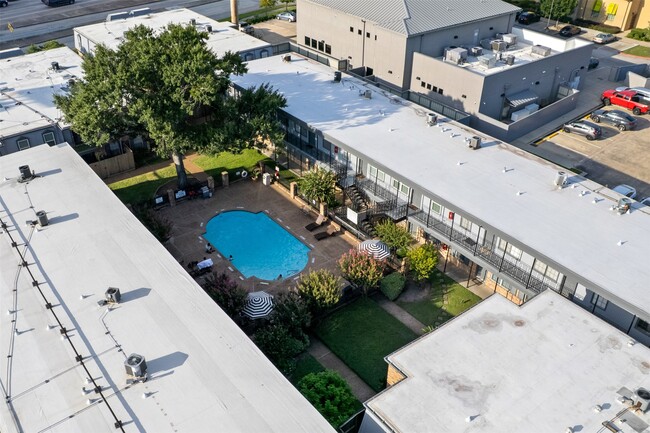 property at 3131 Southwest Fwy