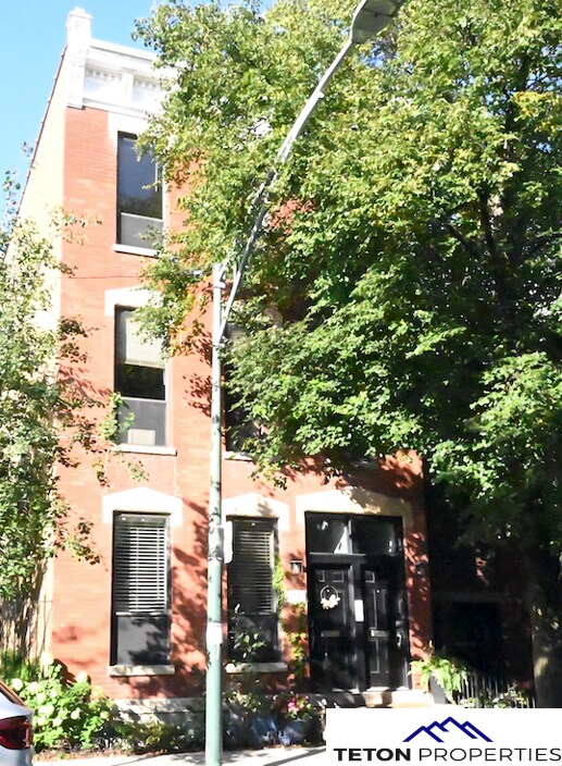 1712 N Bissell St in Chicago, IL - Building Photo